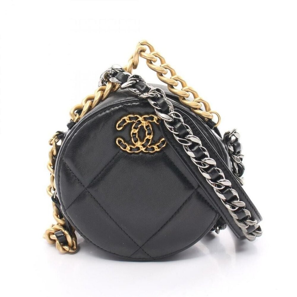 Chanel 19 Round Clutch With Chain Black Quilted Lambskin